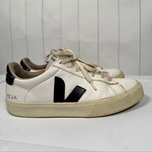 Veja Campo Leather Sneakers Minimalist Luxury Chic Shoes White/Black Womens US 9